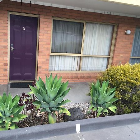 Essendon Motel Essendon North Екстериор снимка