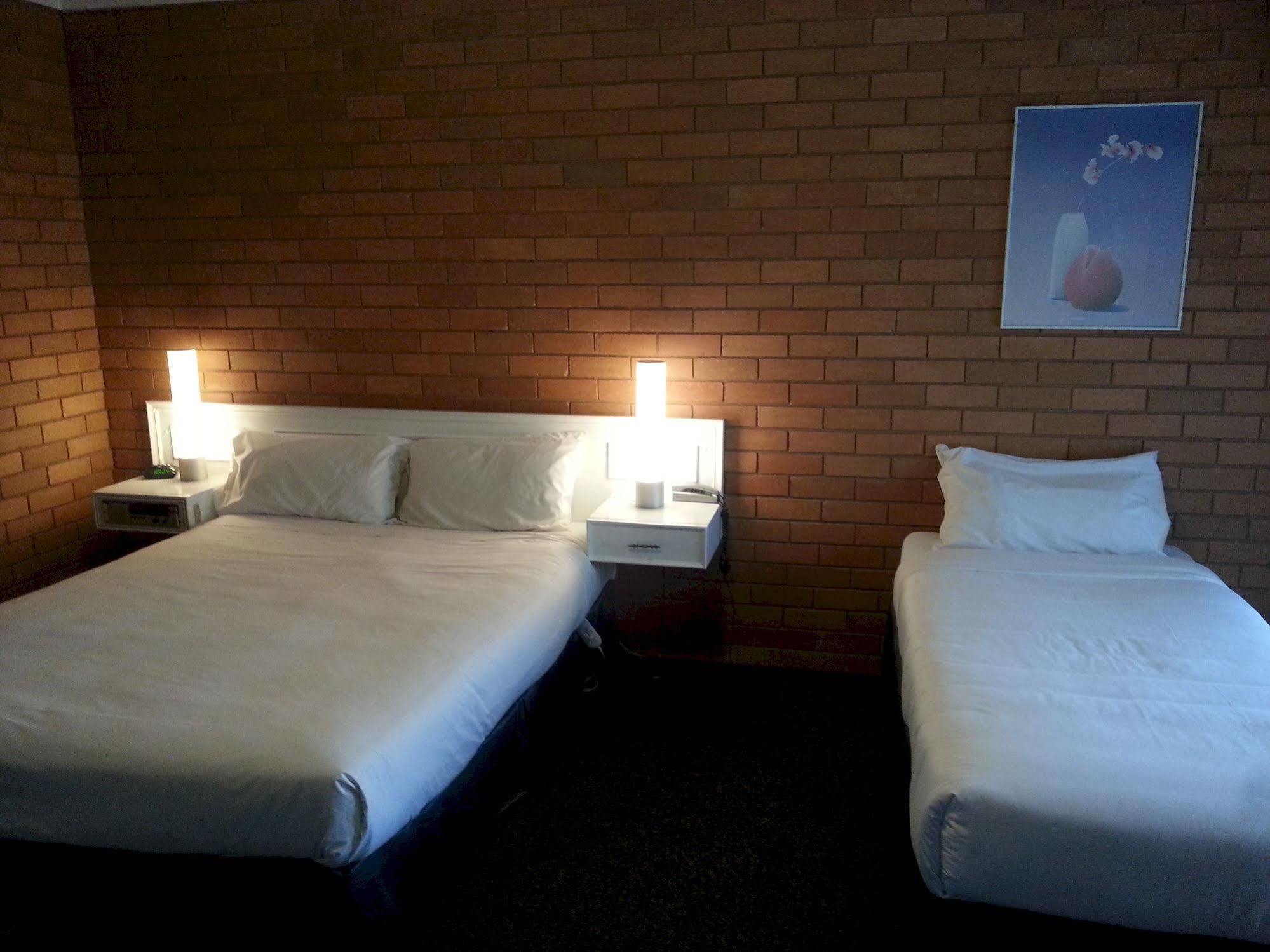 Essendon Motel Essendon North Екстериор снимка
