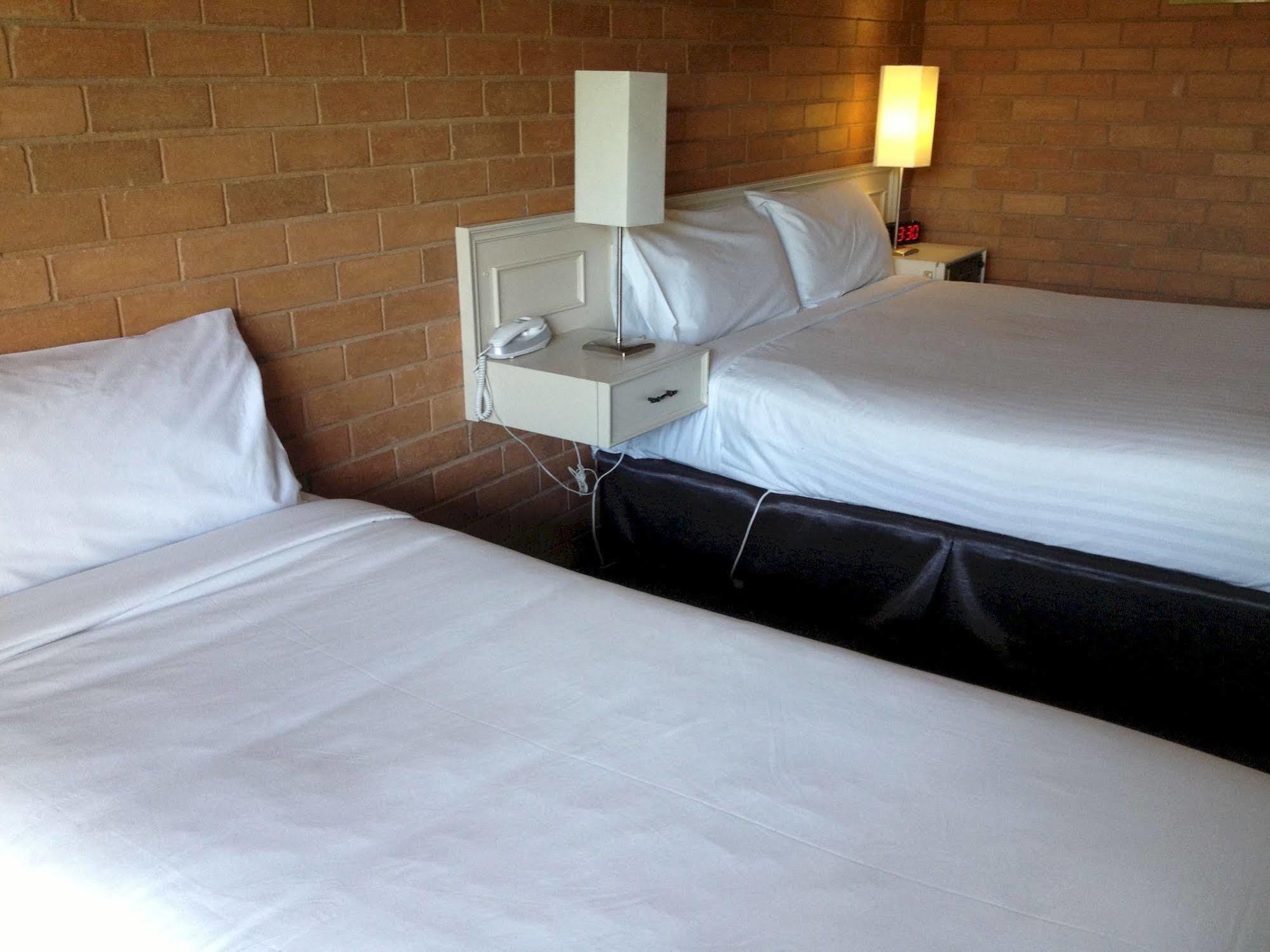 Essendon Motel Essendon North Екстериор снимка