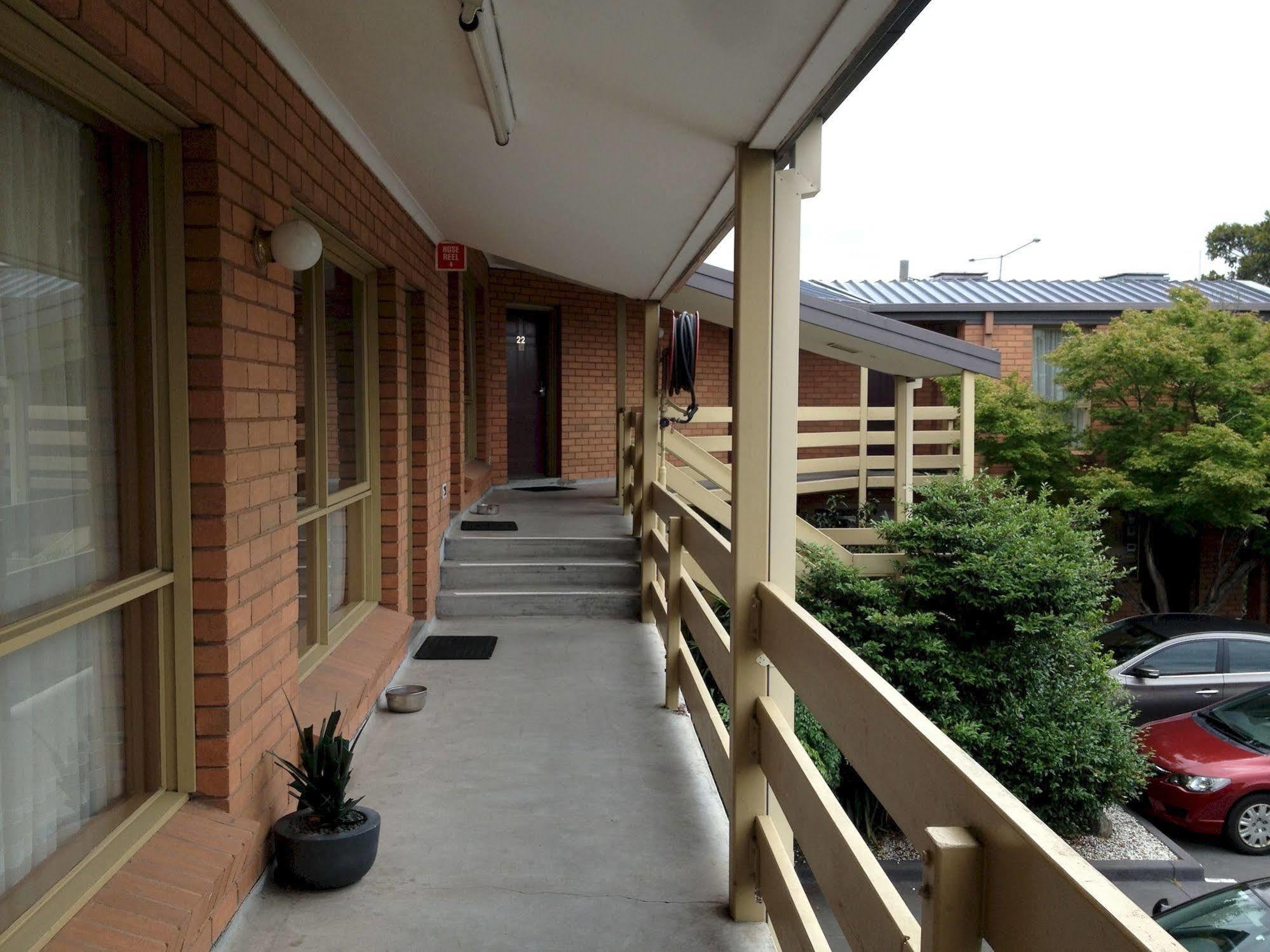 Essendon Motel Essendon North Екстериор снимка